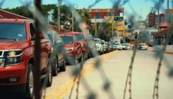 Douanes sous haute surveillance USA : les ponts du Rio Grande